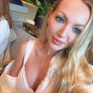 Meet your Posher, Aliona